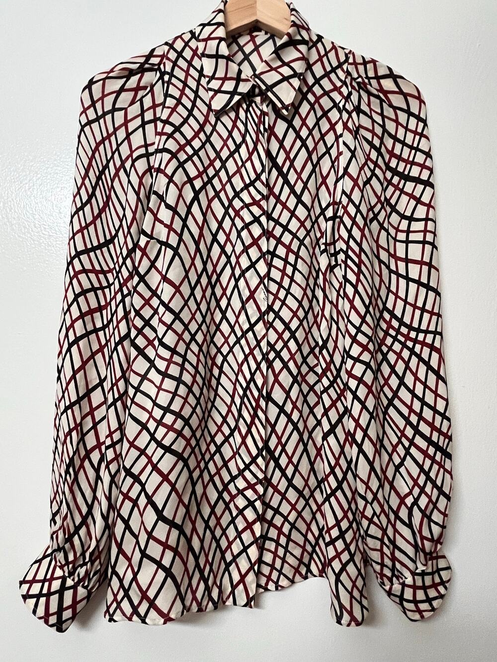 Gucci 2015 100% Silk Graphic Grid Print Button Up Blouse IT 40 US 4 Small Italy
